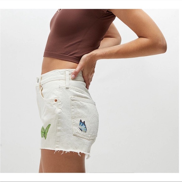 Levi’s 501 Give Me Butterflies High Rise Cut Off Denim Shorts Size 34 - Picture 2 of 10